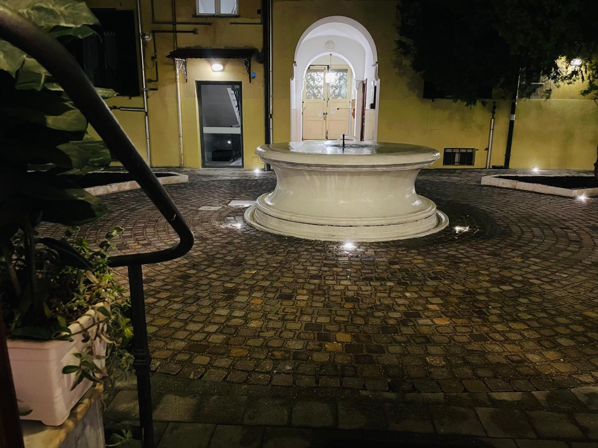 Colosseum-Apartments Рим Экстерьер фото