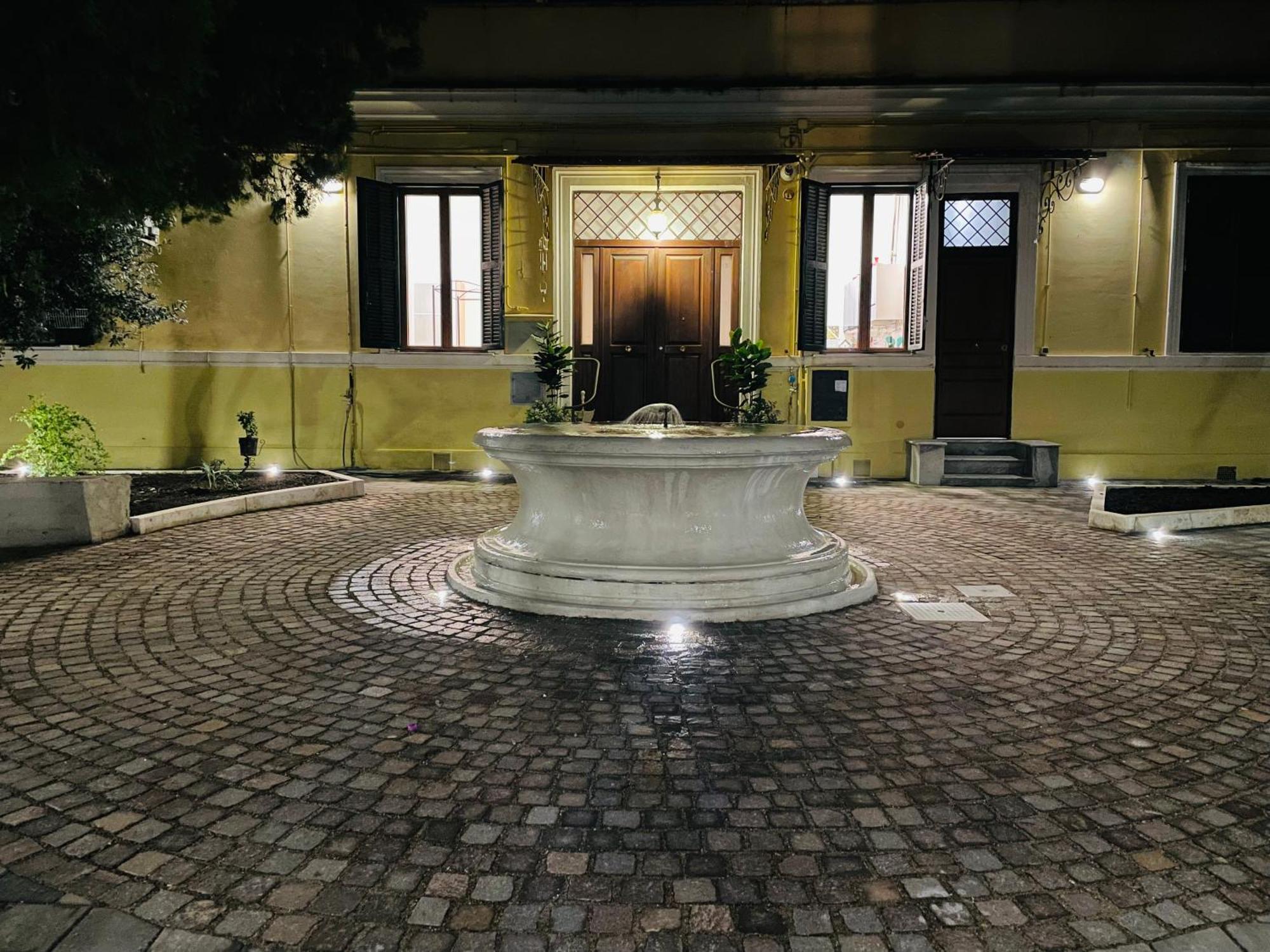 Colosseum-Apartments Рим Экстерьер фото