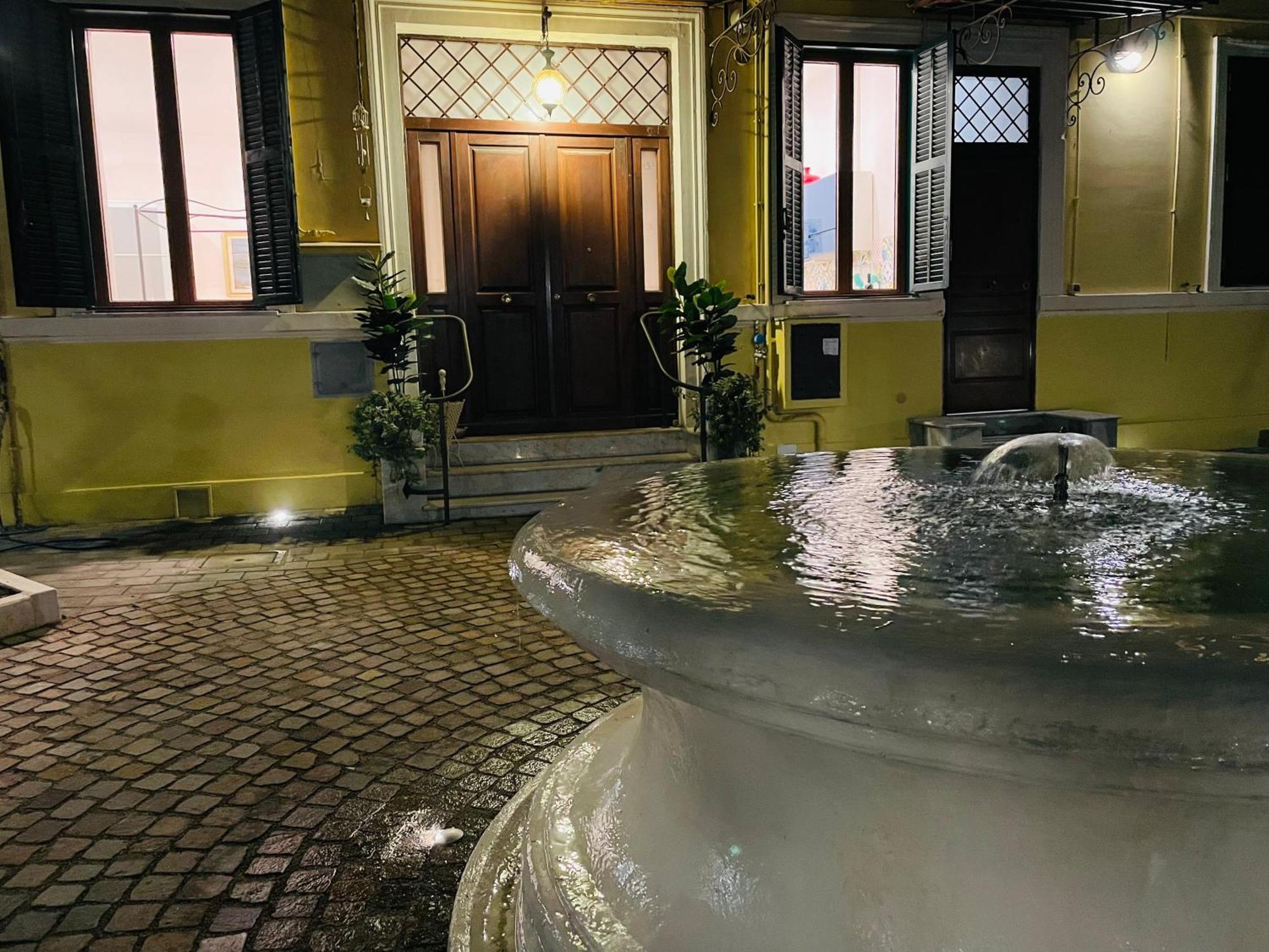 Colosseum-Apartments Рим Экстерьер фото