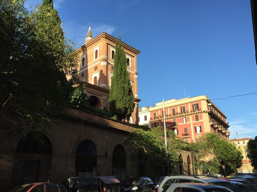 Colosseum-Apartments Рим Экстерьер фото