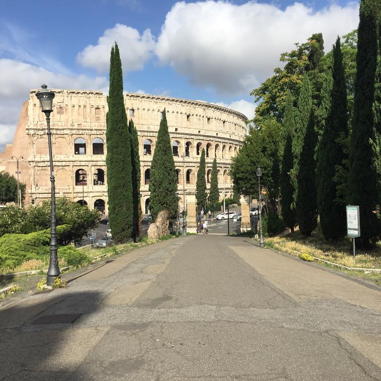 Colosseum-Apartments Рим Экстерьер фото