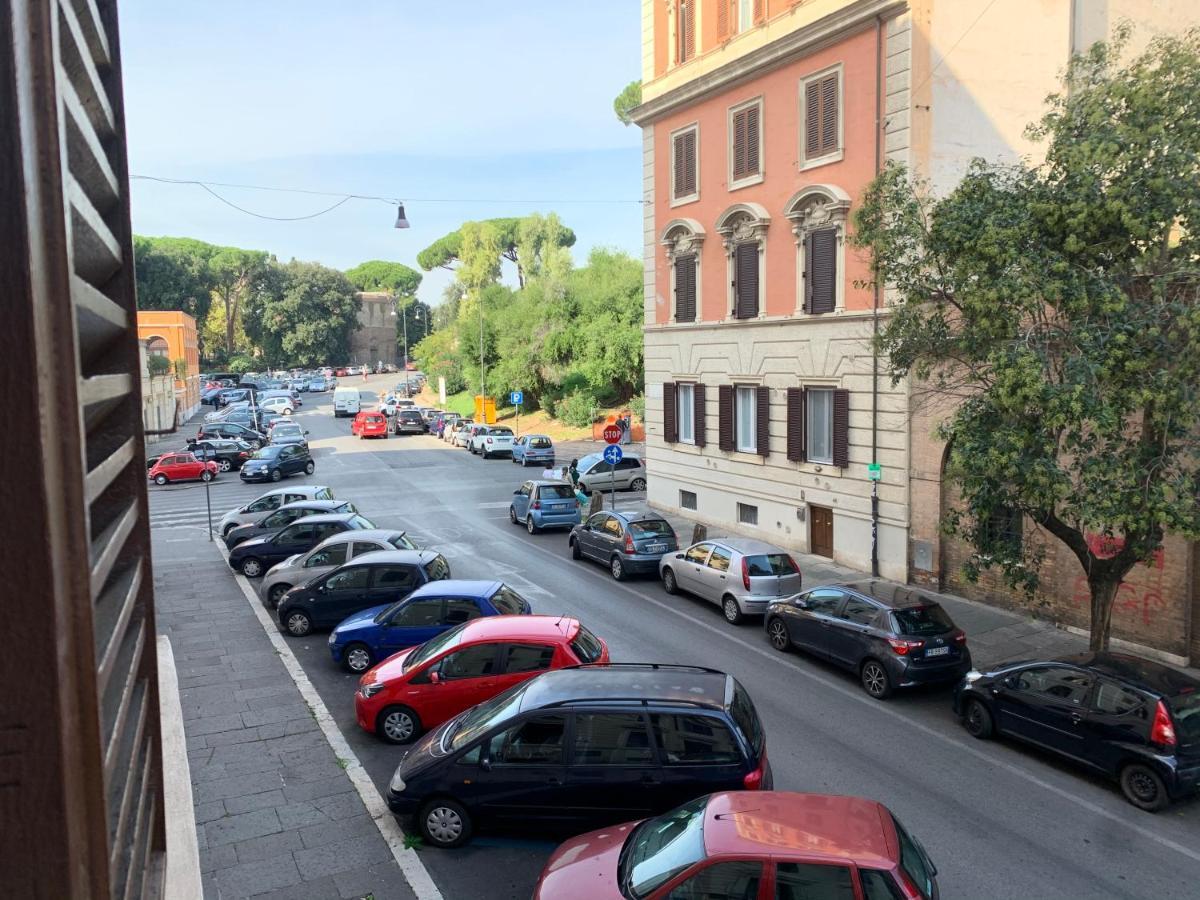 Colosseum-Apartments Рим Экстерьер фото